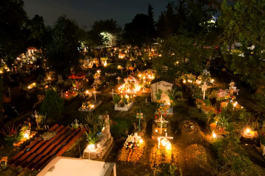 Cementerio, Día de Muertos en México