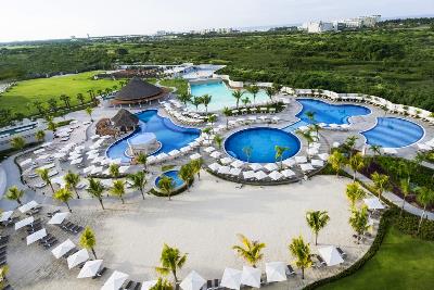 Resort Palacio Mundo Imperial