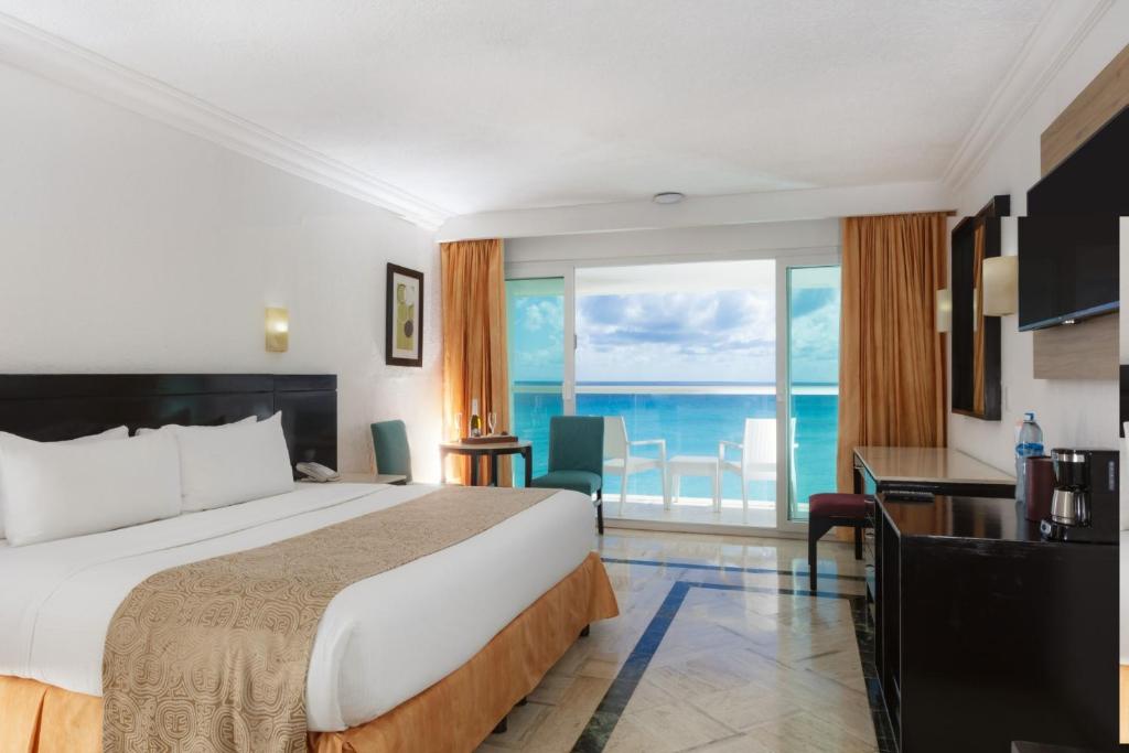 Hotel Krystal Cancún, Hoteles en la Zona Hotelera de Cancún