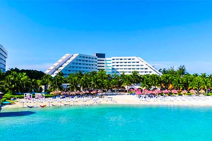 Oasis Palm Cancún