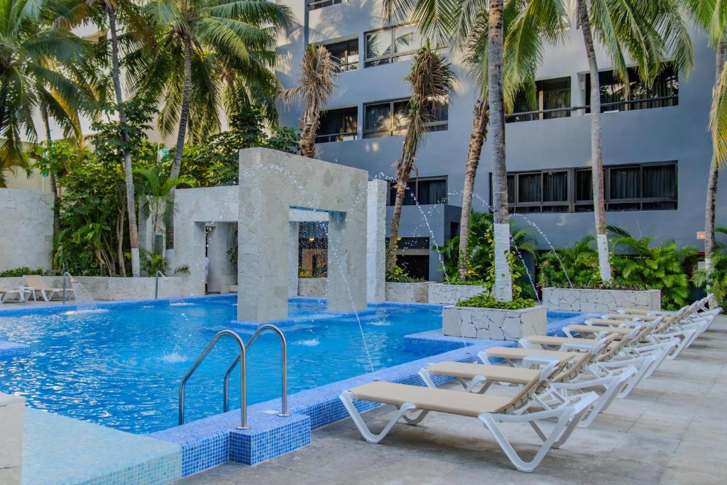 Oh! Cancun - The Urban Oasis & Beach Club