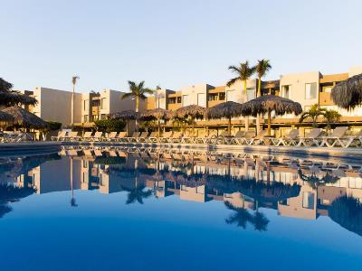 Holiday Inn Los Cabos