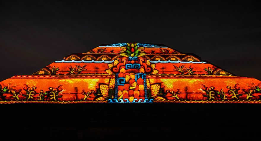 Experiencia Nocturna en Teotihuacán